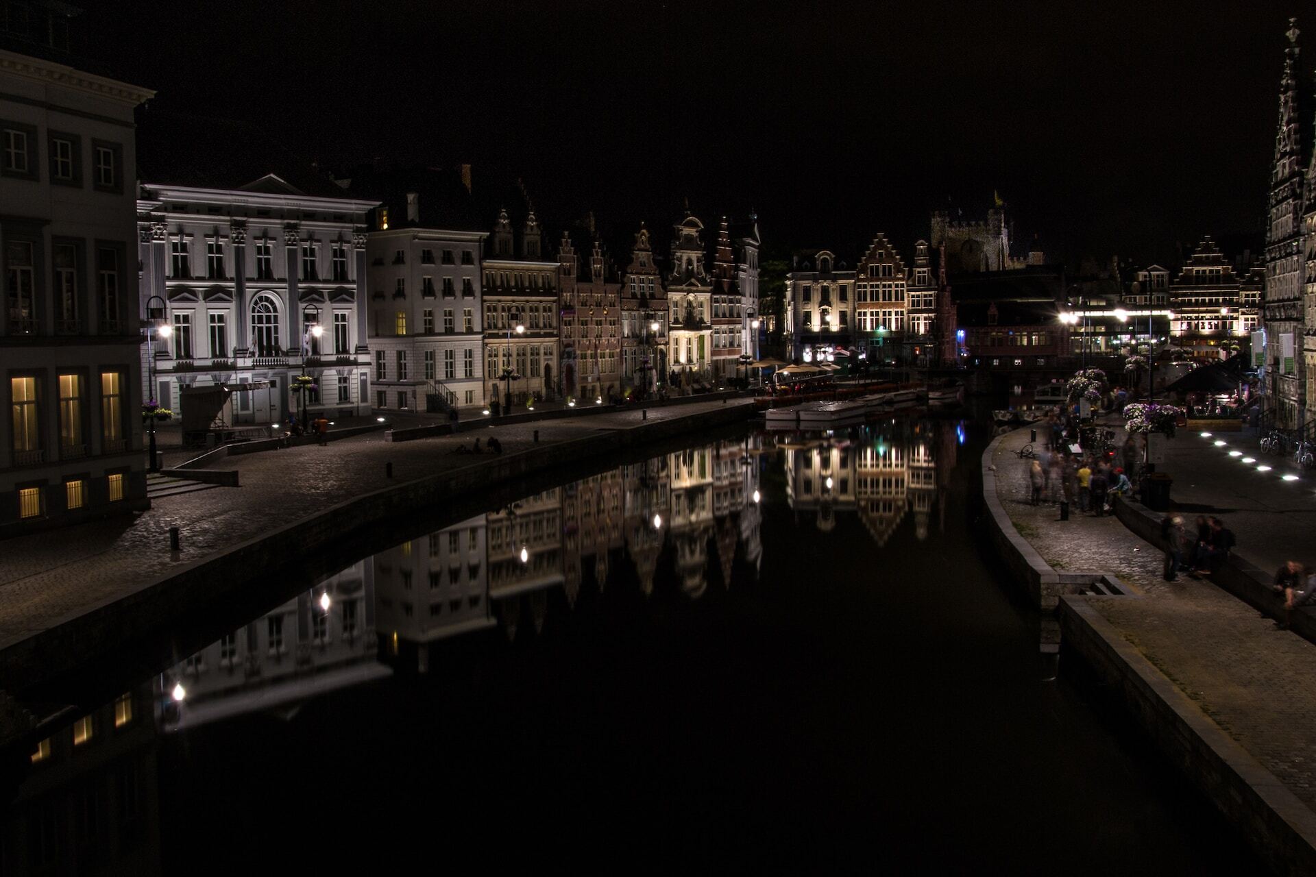 Night scene of a Belgian city